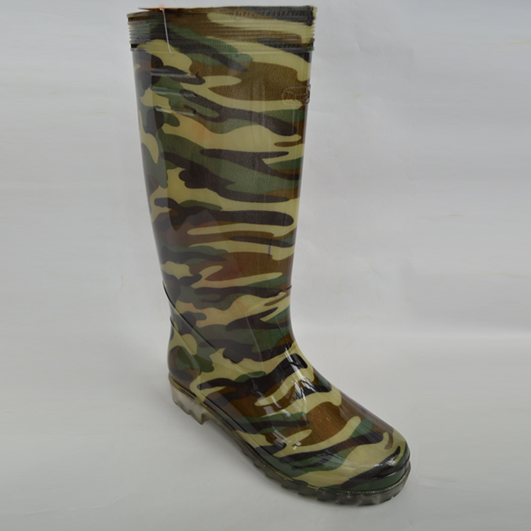 knee high gumboots