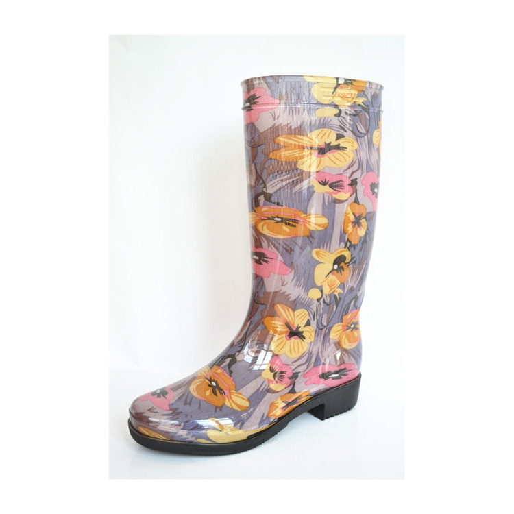 HOT SELL 100% WATERPROOF WITH PATTERN PRINTING PVC RAIN BOOTS FOR WOMEN